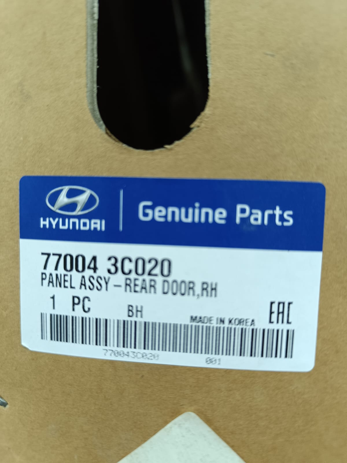 Hyundai Sonata Sağ Arka Kapı Orjinal Fabrikasyon ,770043C020,77004-3C020